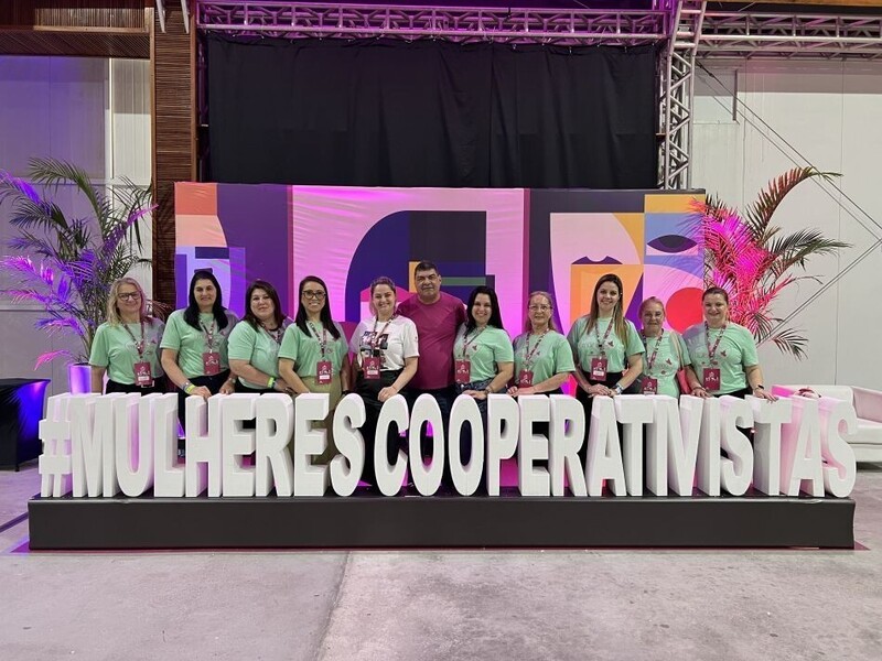 Marca presença em Encontro Estadual de Mulheres Cooperativistas