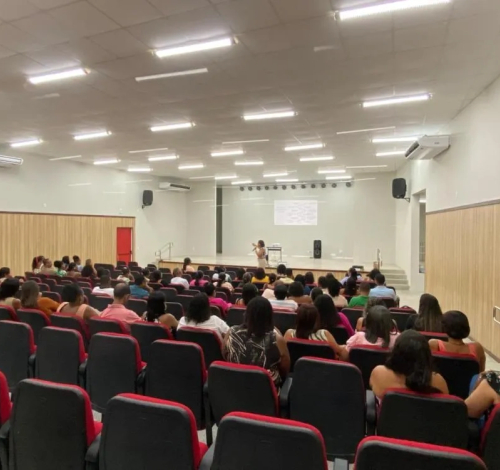 Formação continuada reuniu professores e debateu recomposição da aprendizagem e IDEB em Nilo Peçanha