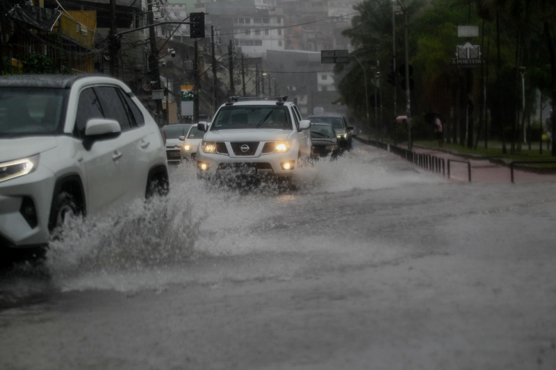 Chuvas intensas colocam Sul e Baixo Sul da Bahia em alerta, aponta Inmet