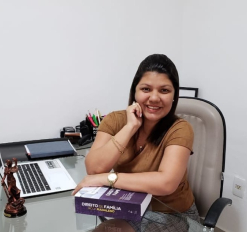 Advogada Dra. Dijeane Costa celebra aniversário e é referência em Ituberá