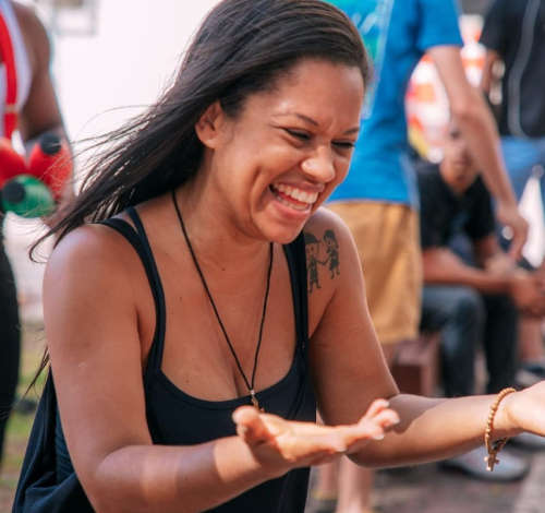 Ituberá celebra o aniversário de Lívia Duarte, referência de dedicação e simpatia na sociedade ituberaense