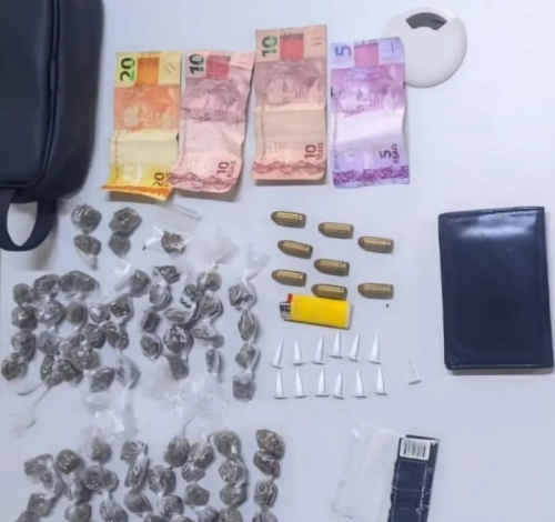 Drogas e munições são apreendidas pela PM após denúncia de tráfico em Ituberá