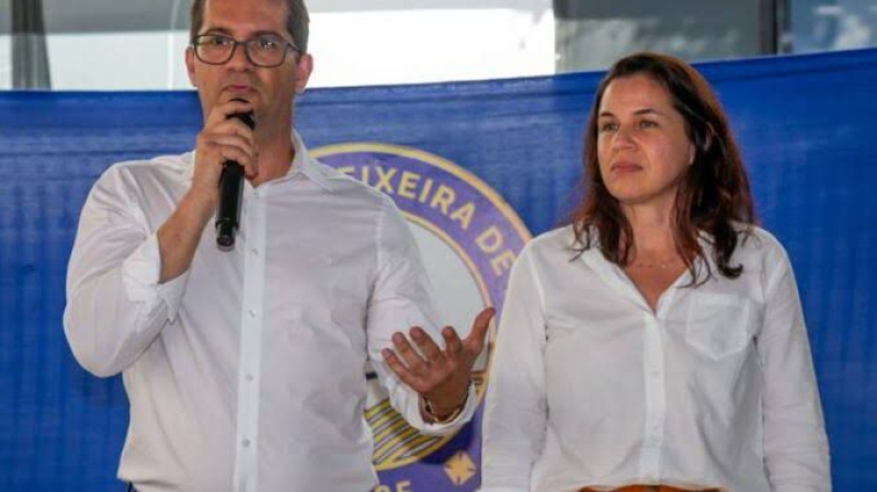 Servidores denunciam pressão por apoio à esposa do prefeito em Teixeira de Freitas