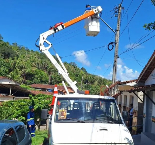 Nilo Peçanha moderniza iluminação pública com instalação de lâmpadas de LED