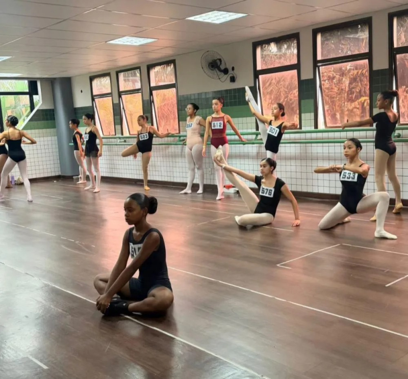 Alunas de Nilo Peçanha representam a educação pública em seleção do Bolshoi e levam talento baiano ao cenário nacional