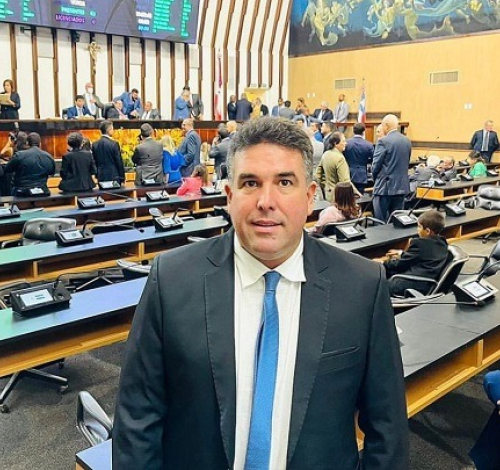 PATRICK LOPES: DE PREFEITO DE JITAÚNA A DESTAQUE NA ASSEMBLEIA LEGISLATIVA DA BAHIA