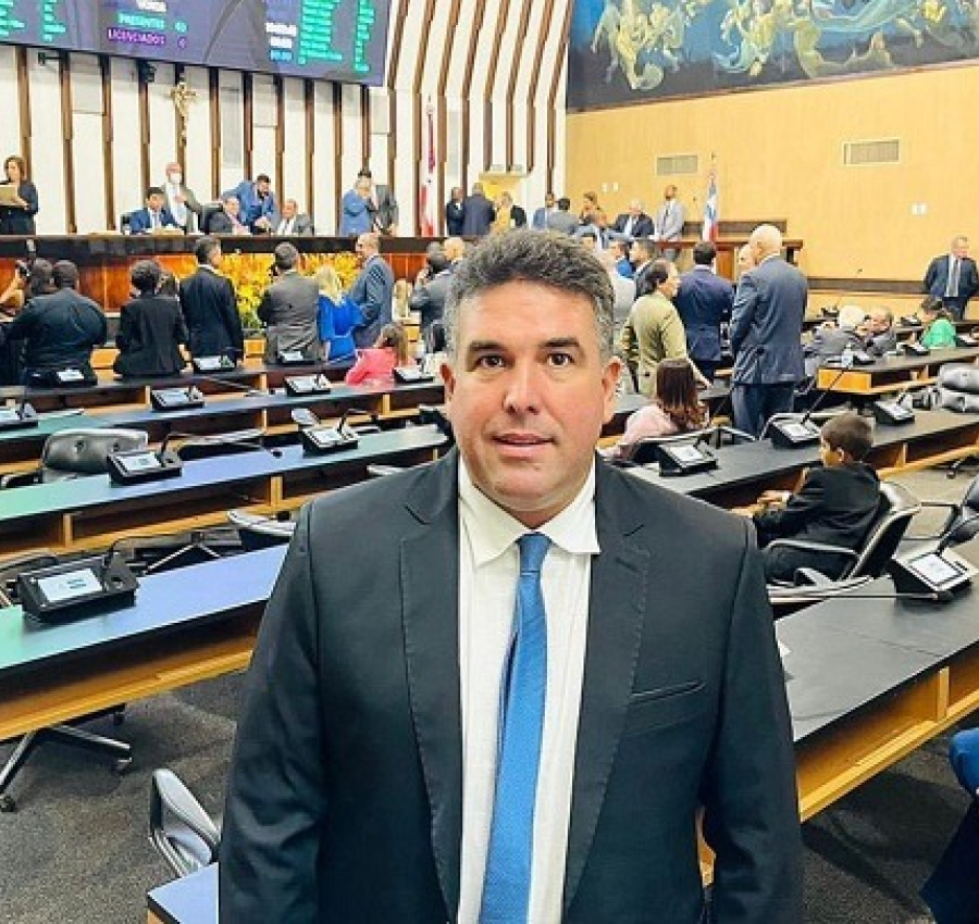 PATRICK LOPES: DE PREFEITO DE JITAÚNA A DESTAQUE NA ASSEMBLEIA LEGISLATIVA DA BAHIA